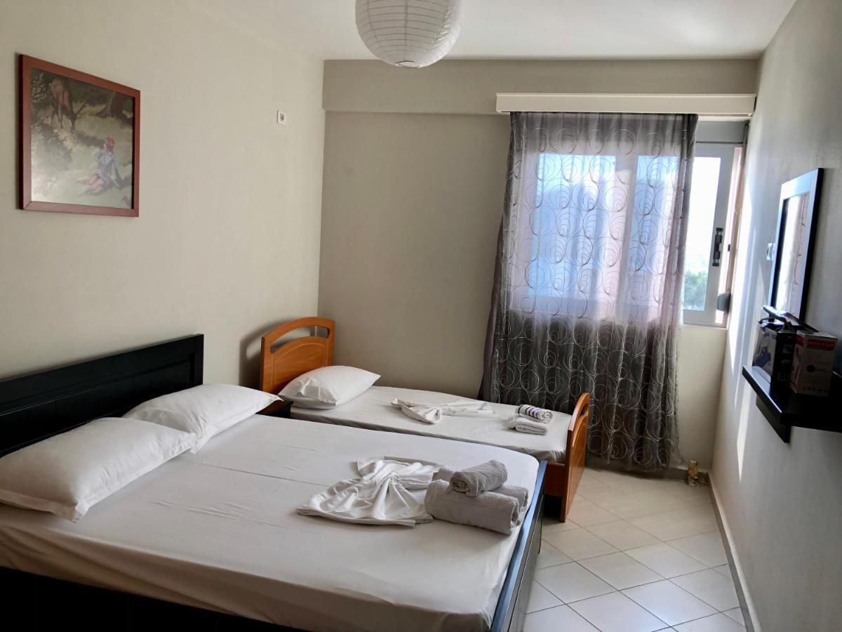 Lorenso Guest House Sarandë Exterior foto